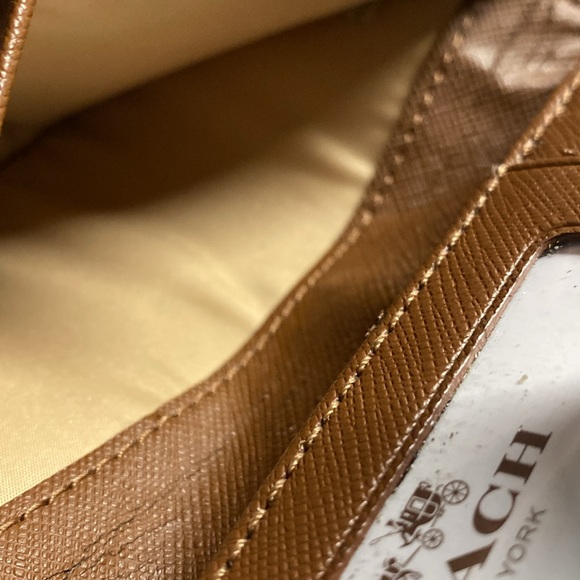 Coach phone holder wristlet - Picture 5 of 11